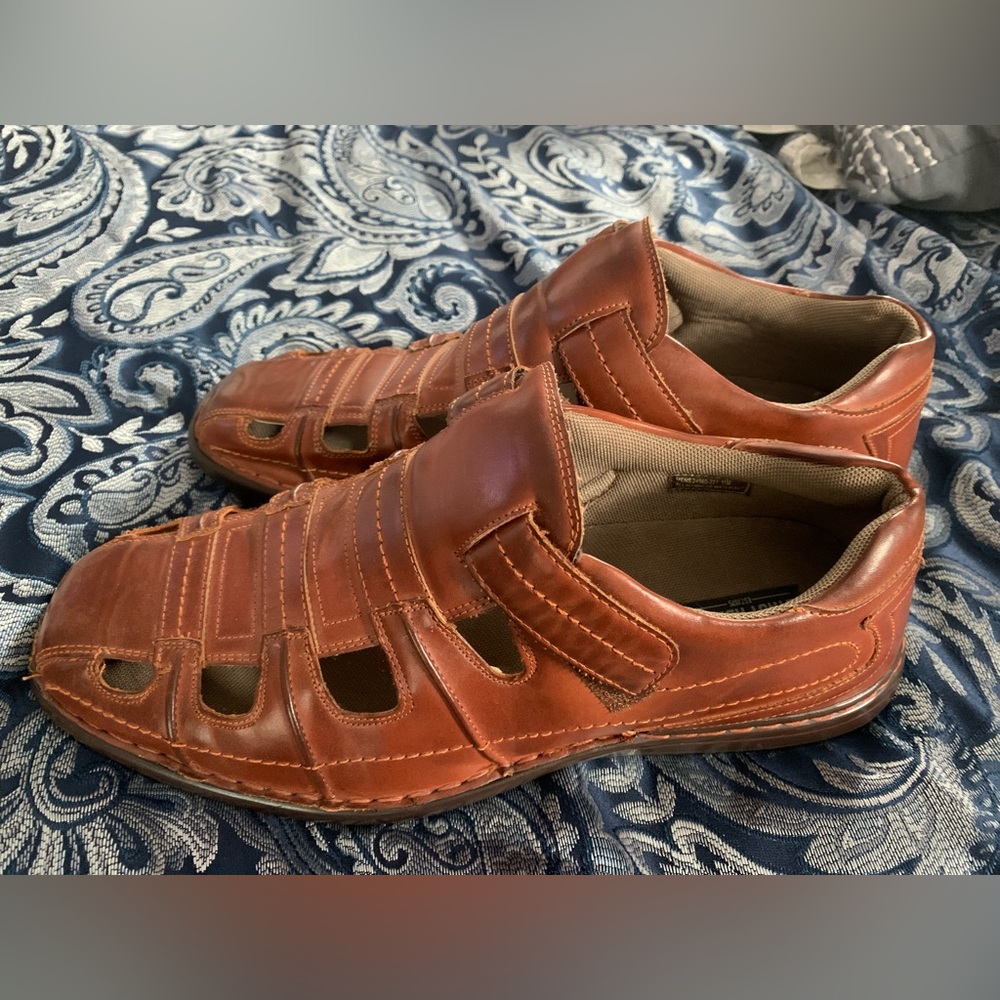 Stacey ADAMS leather slip ons